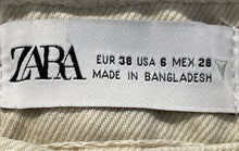 Load image into Gallery viewer, Zara Womens Beige Light Wash Flat Front Stretch Pockets Jean Shorts Size 6