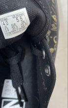 Load image into Gallery viewer, Vans Unisex Witchy Vibe Celestial Black Gold Sneaker Shoes Size M4 W5.5