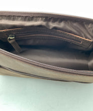Load image into Gallery viewer, Rustic Town Mens Brown Genuine Leather Dual Zippered Opening Travel Toiletry Bag
