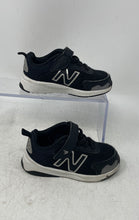 Load image into Gallery viewer, New Balance Kids DynaSoft 545 Black White Hook & Loop Sneaker Shoes Size 5W