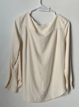 Load image into Gallery viewer, Ann Taylor Loft Womens Beige Long Sleeve High-Low Hem Blouse Top Size MP