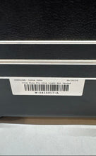 Load image into Gallery viewer, Kino Flo Diva-Lite 401 Fixture Light With Carrying Case Not Tested