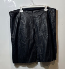 Load image into Gallery viewer, Express Womens Black Pleated Stitch Back-Zip A-Line Skirt Size 18