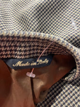 Load image into Gallery viewer, Claiborne Mens Brown Houndstooth Long Sleeve Notch Lapel Three Button Blazer 41R