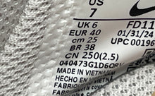 Load image into Gallery viewer, Nike Mens Air Force 1 Low '07 White Low Top Lace-Up Sneaker Shoes Size 7