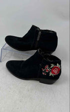 Load image into Gallery viewer, Sam Edelman Girls Petty Black Red Embroidered Block Heel Ankle Bootie Size 1