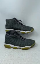 Load image into Gallery viewer, Nike Mens Jordan Horizon 823581-004 Gray Print Lace-Up Sneakers Shoes Size 10.5