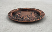 Load image into Gallery viewer, Dubai Souvenir Skyline Camel Decor Display Round Shape Collectible Plate