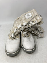 Load image into Gallery viewer, Coach Womens Shaine Q1302 White Signature Leather Insulated Snow Boots Size 6B