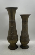 Load image into Gallery viewer, Vintage Set Of 2 Pcs Gold-Tone Printed Collectible Brass Copper Vase