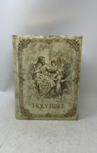 Load image into Gallery viewer, Holy Bible Old And New Testaments Family Edition King James Version Book