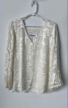 Load image into Gallery viewer, White House Black Market Womens Off White V-Neck Long Sleeve Blouse Top Size 0
