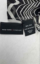 Load image into Gallery viewer, New York & Company Womens Black White Chevron Print Silk Rectangle Scarf