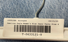 Load image into Gallery viewer, American Eagle Outfitters Womens Blue Stretch Cropped Jeans Pants Size 4