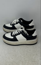Load image into Gallery viewer, Madden Girl Womens Natalie White Black Low Top Lace-Up Sneaker Shoes Size 8.5