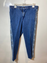 Load image into Gallery viewer, Levi Strauss & Co. Womens Blue Denim Medium Wash Straight-Leg Jeans Size M