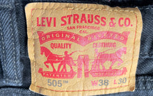 Load image into Gallery viewer, Levi Strauss & Co. Mens 505 Black Denim Cotton Straight Leg Jeans Size W38XL30