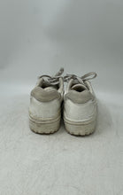 Load image into Gallery viewer, New Balance Boys 550 GSB550WW White Low Top Lace-Up Sneaker Shoes Size 4.5