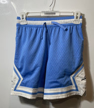 Load image into Gallery viewer, Jordan Boys Light Blue White Diamond Mesh Basketball Athletic Shorts Size Medium