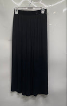 Load image into Gallery viewer, Zara Womens Black Elastic Waist Pleated Long Maxi Skirt Size XS