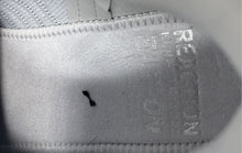 Load image into Gallery viewer, Kenneth Cole Reaction Womens Cameron EZ On Glitz Gray Silver Sneaker Shoes Sz 9W