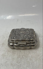 Load image into Gallery viewer, Vintage Silver-Tone Swirl Engraved Hinged Lock Lined Square Shape Jewelry Box