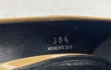 Load image into Gallery viewer, Authentic Tod's Womens Beige Black Stiletto Pump Heels Size EUR 38.5 Stained