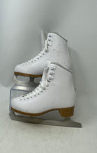 Load image into Gallery viewer, Jackson Kids White Round Toe Lace-Up Winter Ice Skates Size 3