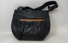 Load image into Gallery viewer, Tre Vero Womens Black Pebbled Leather Inner Pockets Shoulder Handbag