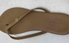 Load image into Gallery viewer, G By Guess Womens Tan Open Toe Slip-On Flat Flip Flop Sandals Size 7.5M