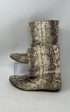 Load image into Gallery viewer, Paruolo Womens Beige Animal Print Leather Round Toe Pull-On Ankle Boots Sz EU 39