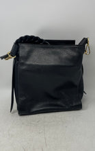 Load image into Gallery viewer, Cuir Veritable Womens Black Genuine Leather Inner Pockets Zipper Shoulder Bag
