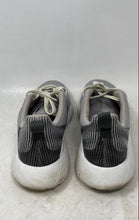 Load image into Gallery viewer, Adidas Mens Questar Flow FW5110 Gray Lace-Up Low Top Running Shoes Size 8