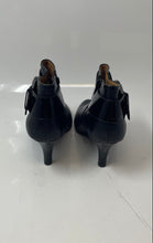 Load image into Gallery viewer, Söfft Womens Bourges Black Leather High Heel Pointed Toe Ankle Bootie Boots 6.5