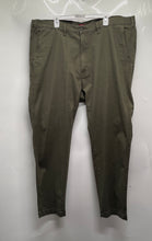 Load image into Gallery viewer, Levi's Mens Green Pockets Straight Leg Chino Pants Size 44X32
