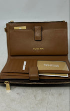 Load image into Gallery viewer, Michael Kors Womens Jet Set Travel Brown Signature Continental Wristlet Wallet