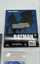 Load image into Gallery viewer, Lot Of 3 Piece Assorted Multicolor Batman Paperback Comic Books