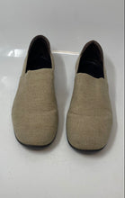 Load image into Gallery viewer, Donald J Pliner Mens Brown Beige Slip-On Closed Toe Low Top Loafer Shoes Size 9M