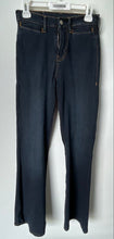 Load image into Gallery viewer, True Religion Womens Blue Denim Medium Wash Regular Fit Bootcut Leg Jeans Sz 26