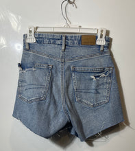 Load image into Gallery viewer, American Eagle Outfitters Womens Blue Denim Distressed Jean Shorts Size 000 Reg
