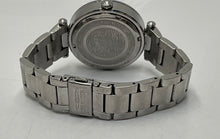 Load image into Gallery viewer, Authentic Invicta Women's Silver Tone Watch. Weight 101.2g