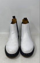 Load image into Gallery viewer, Dr. Martens Womens 2976 White Black Leather Pull On Ankle Chelsea Boots Size 9