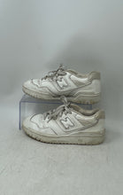 Load image into Gallery viewer, New Balance Boys 550 GSB550WW White Low Top Lace-Up Sneaker Shoes Size 4.5