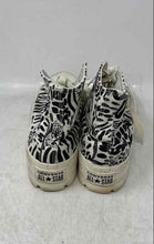Load image into Gallery viewer, Converse Womens Chuck Taylor All Star Lugged White Black Sneaker Shoes Size 7