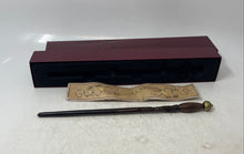 Load image into Gallery viewer, Ollivanders Makers Of Fine Wands Wizarding World Of Harry Potter Wand With Map