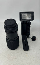 Load image into Gallery viewer, Canon Black Lens And Handle Mount Electronic Flash For Camera Untested