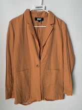 Load image into Gallery viewer, DKNY Womens Tan Long Sleeve Pockets Notch Lapel One-Button Blazer Size XS