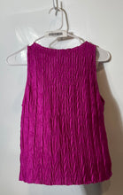 Load image into Gallery viewer, Zara Womens Fuchsia Sleeveless Boat Neck Textured Pleated Pullover Tank Top Sz S