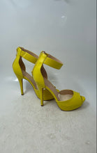 Load image into Gallery viewer, Dream Pairs Womens Yellow Leather Back Zip Stiletto Platform Heels Size 7.5