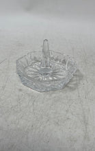 Load image into Gallery viewer, Studio Crystal By Godinger Clear Engraved Crystal Octagon Ring Holder With Box